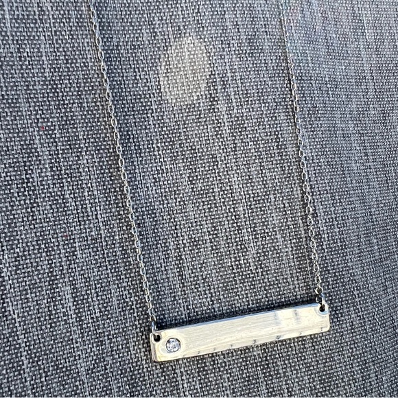 Banana Republic Horizontal Bar Necklace NEW - Picture 4 of 11